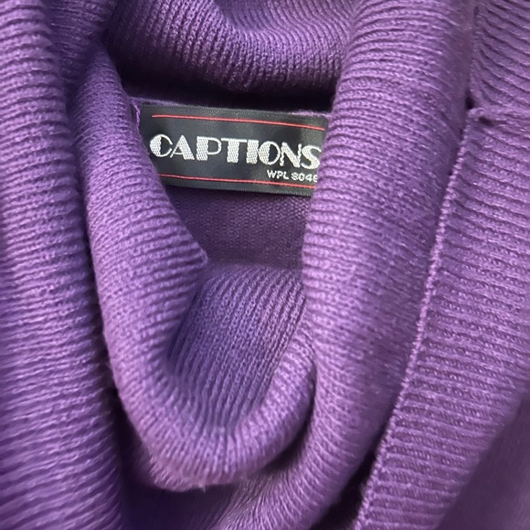 Women’s vintage turtleneck sweater - Picture 2 of 3